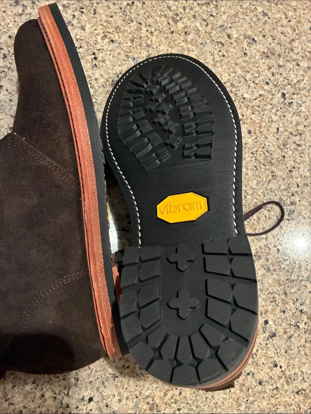 Men's 8 Taylor Stitch (The Chukka) Dark Brown Suede Chukka Boots - Lace-Up. NWOT